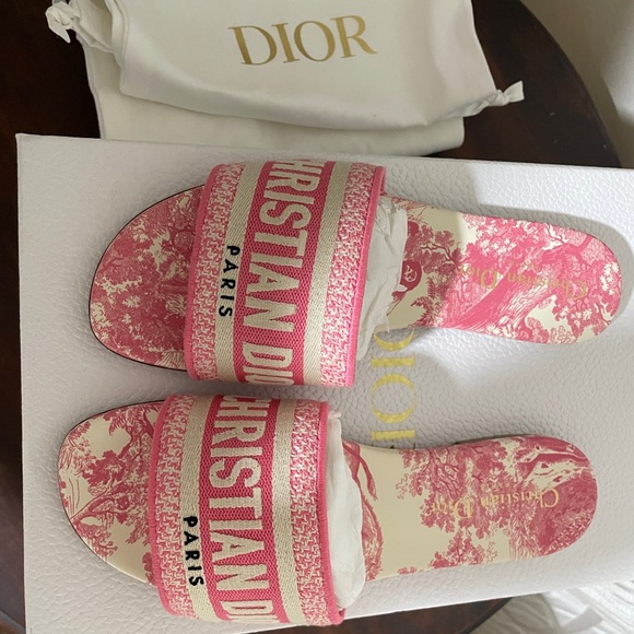 Dior Pink Dway Slide Sandals - Picture 4 of 11